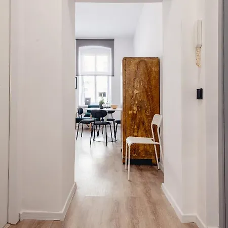 Wozna 14a, 2 Rooms, Self Check In 24h *