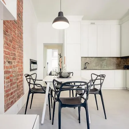 Wozna 14a, 2 Rooms, Self Check In 24h Apartament