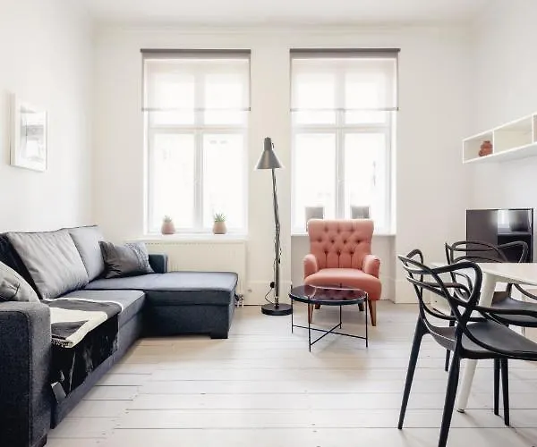 Wozna 14a, 2 Rooms, Self Check In 24h Appartement