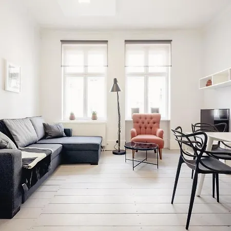 Wozna 14a, 2 Rooms, Self Check In 24h Apartmán