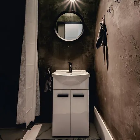 Wozna 14a, 2 Rooms, Self Check In 24h Apartman