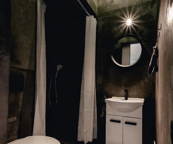 Wozna 14a, 2 Rooms, Self Check In 24h *